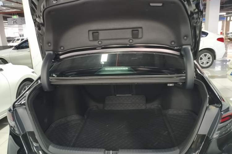 Used Honda Accord 2025 Sport Series 260TURBO Luxury Edition Trunk