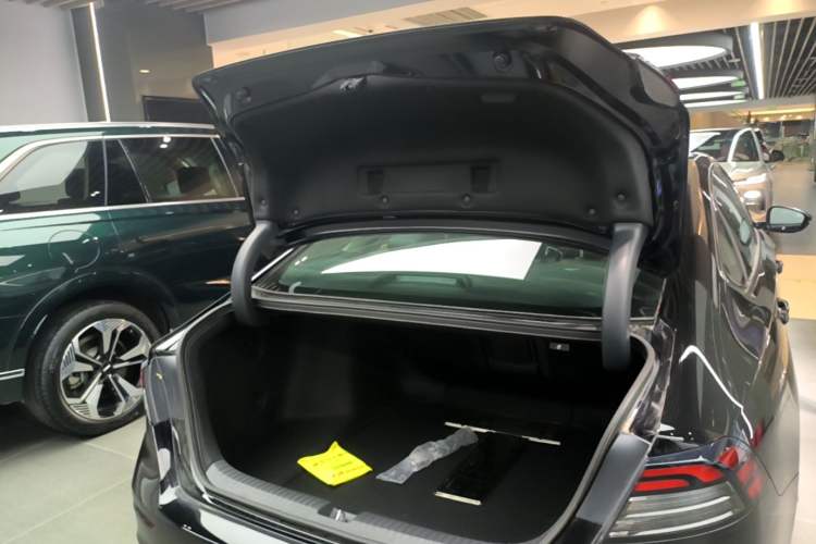 Used Honda Accord 2025 Sport Series 260TURBO Luxury Edition Trunk