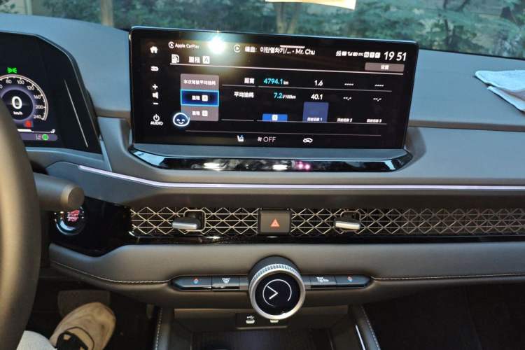 Used Honda Accord 2025 Sport Series 260TURBO Prestige Edition Audio And AC Panel