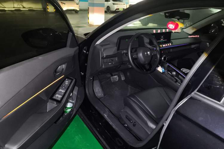 Used Honda Accord 2025 260TURBO Luxury Edition Driver Seat