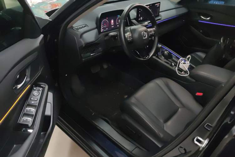 Used Honda Accord 2025 260TURBO Luxury Edition Driver Seat