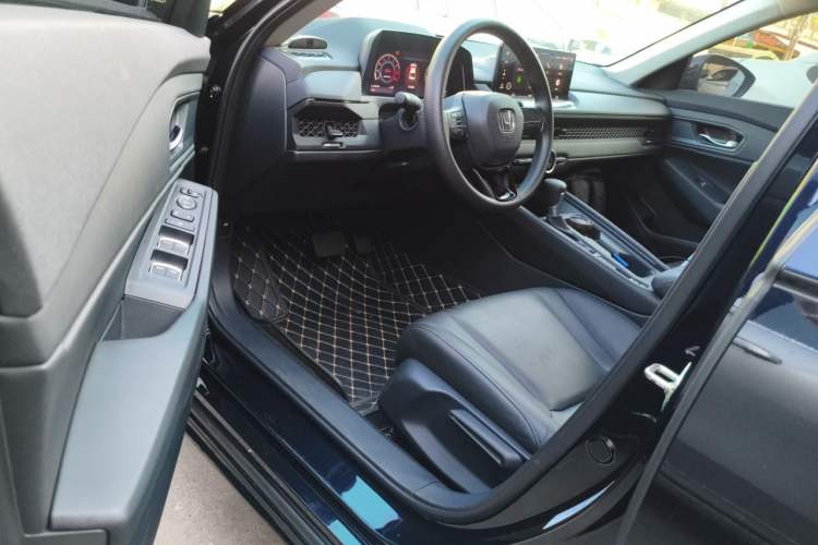 Used Honda Accord 2025 Sports Series 260TURBO Comfort Edition Driver Seat