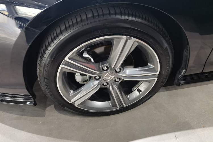 Used Honda Accord 2025 260TURBO Prestige Edition Left Front Wheel Hub