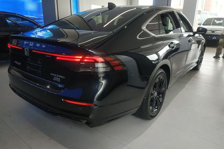 Used Honda Accord 2025 Sport Series 260TURBO Luxury Edition Rear Right 45 Deg