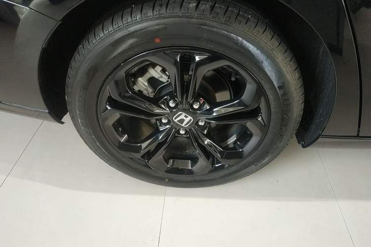 Used Honda Accord 2025 Sport Series 260TURBO Luxury Edition Right Rear Wheel Hub