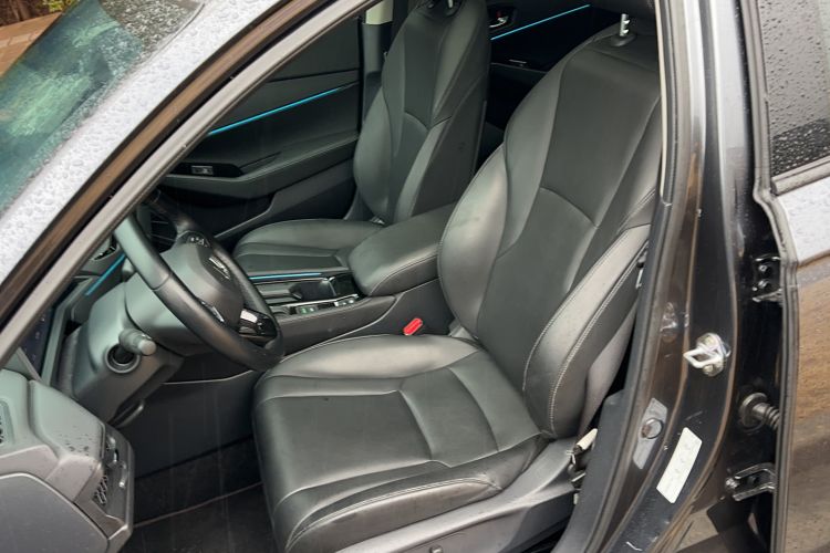 Used Honda Accord 2025 260TURBO Luxury Edition Left Front Seat