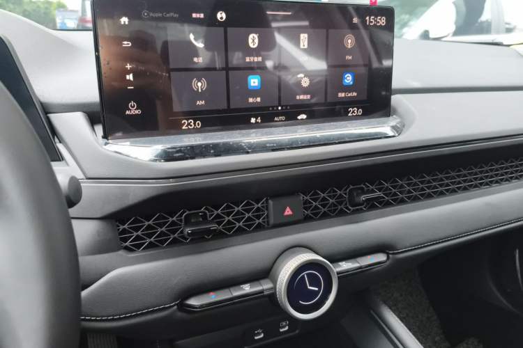 Used Honda Accord 2025 Sport Series 260TURBO Luxury Edition Audio And AC Panel