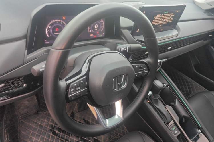 Used Honda Accord 2025 260TURBO Prestige Edition Center Console