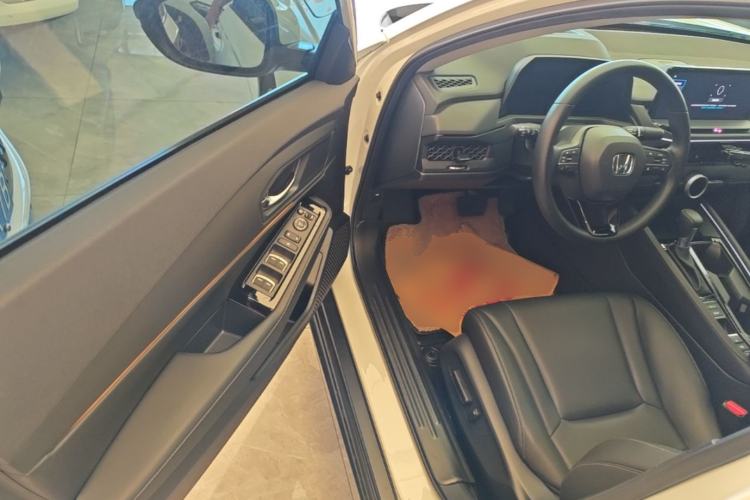 Used Honda Accord 2025 260TURBO Luxury Edition Driver Seat