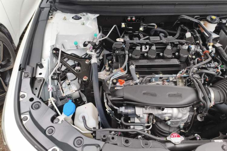 Used Honda Accord 2025 Sport Series 260TURBO Luxury Edition Engine Bay Right
