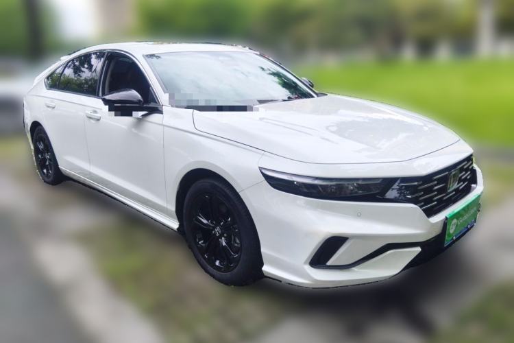 Used Honda Accord 2025 Sport Series 260TURBO Luxury Edition Front Right 45 Deg