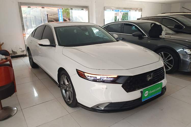 Used Honda Accord 2025 260TURBO Prestige Edition Front Right 45 Deg