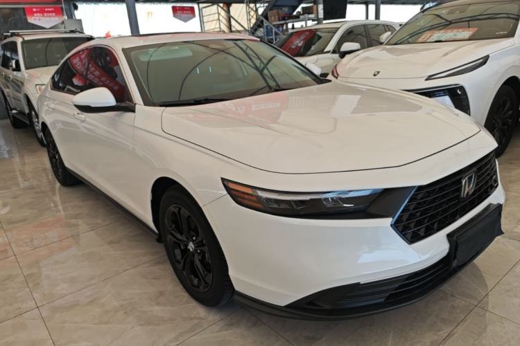 Used Honda Accord 2025 260TURBO Luxury Edition Front Right 45 Deg
