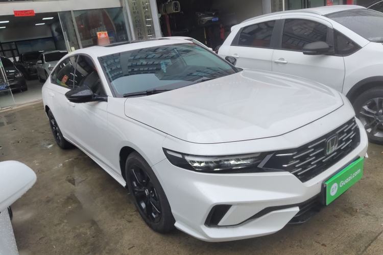 Used Honda Accord 2025 Sport Series 260TURBO Luxury Edition Front Right 45 Deg
