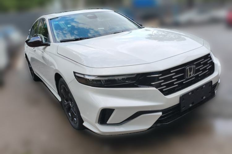Used Honda Accord 2025 Sport Series 260TURBO Luxury Edition Front Right 45 Deg