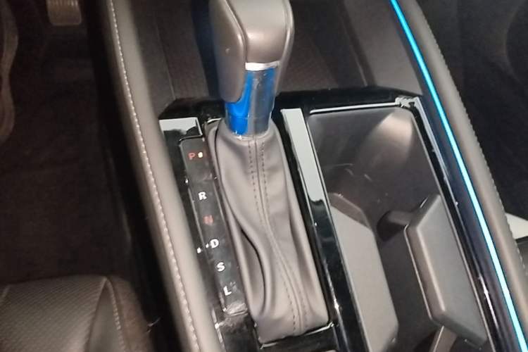 Used Honda Accord 2025 260TURBO Prestige Edition Gear Lever