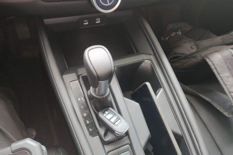 Used Honda Accord 2025 Sports Series 260TURBO Comfort Edition Gear Lever