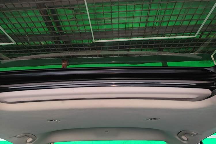Used Honda Accord 2025 Sport Series 260TURBO Luxury Edition Headliner