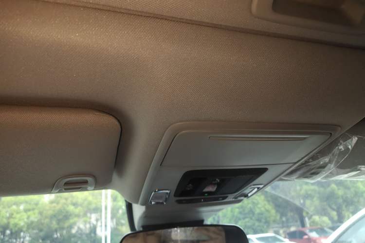 Used Honda Accord 2025 Sport Series 260TURBO Luxury Edition Headliner