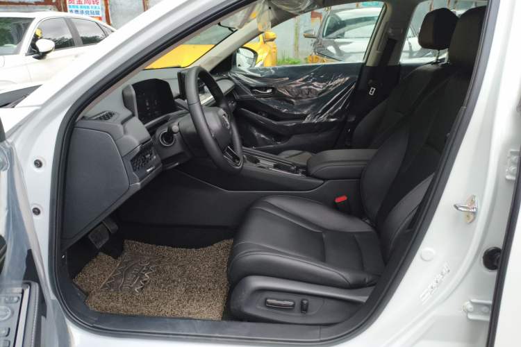 Used Honda Accord 2025 Sport Series 260TURBO Luxury Edition Left Front Seat