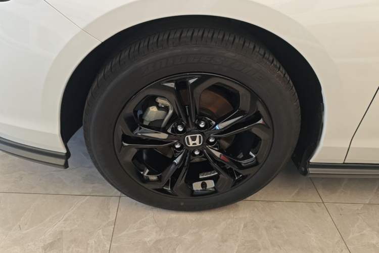 Used Honda Accord 2025 260TURBO Luxury Edition Left Front Wheel Hub