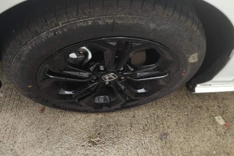 Used Honda Accord 2025 Sport Series 260TURBO Luxury Edition Left Front Wheel Hub