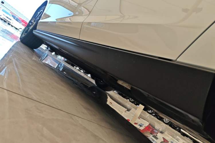 Used Honda Accord 2025 260TURBO Luxury Edition Left Side Sill