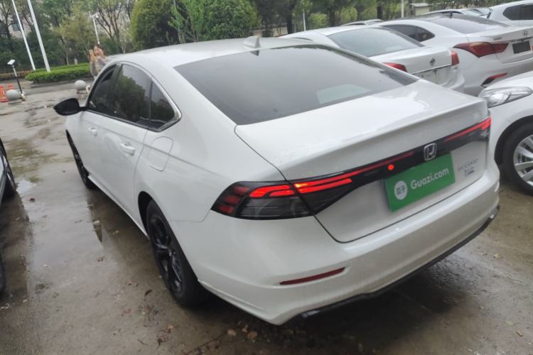Used Honda Accord 2025 Sport Series 260TURBO Luxury Edition Rear Left 45 Deg