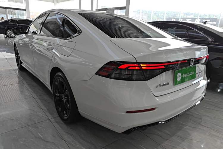 Used Honda Accord 2025 Sport Series 260TURBO Luxury Edition Rear Left 45 Deg