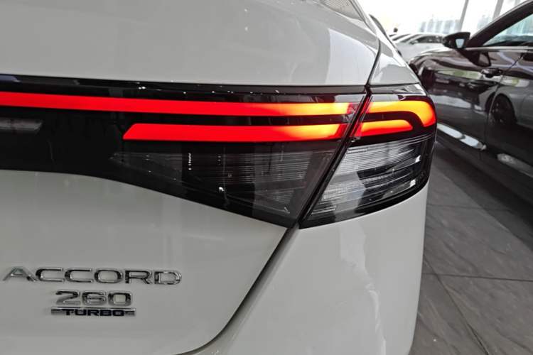 Used Honda Accord 2025 Sport Series 260TURBO Luxury Edition Right Rear Taillight