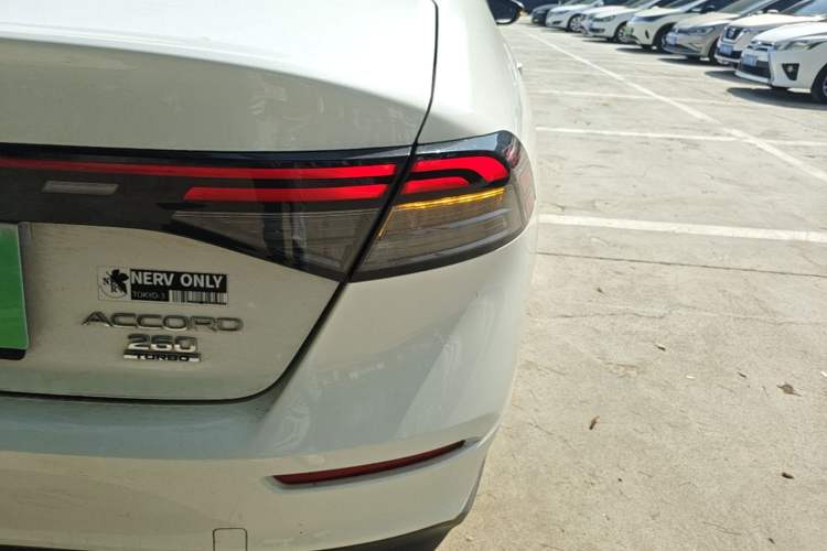 Used Honda Accord 2025 260TURBO Luxury Edition Right Rear Taillight