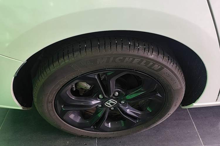 Used Honda Accord 2025 Sport Series 260TURBO Luxury Edition Right Rear Wheel Hub