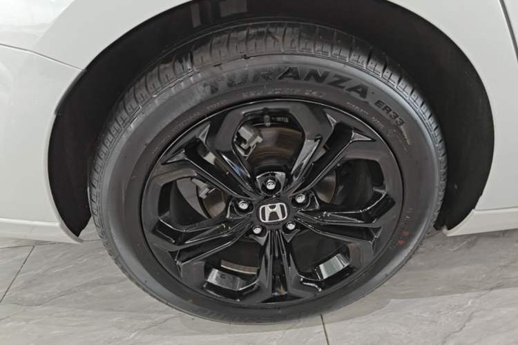 Used Honda Accord 2025 Sport Series 260TURBO Luxury Edition Right Rear Wheel Hub