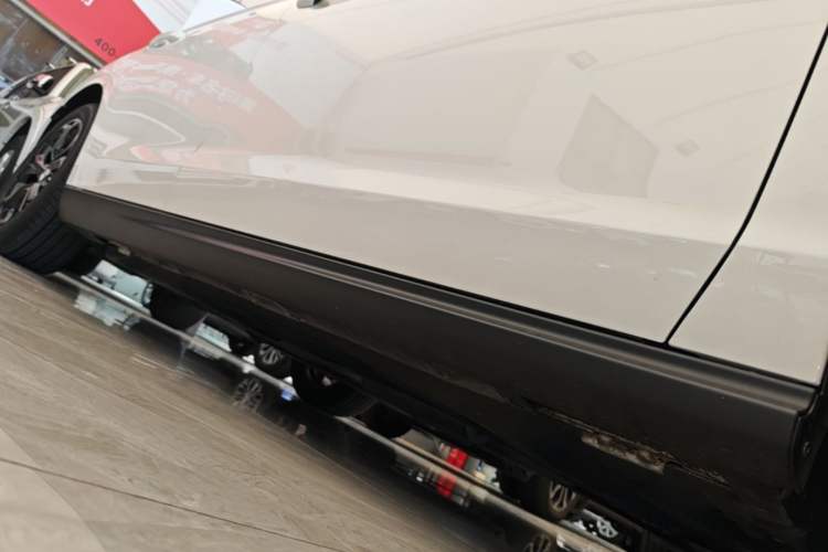 Used Honda Accord 2025 260TURBO Luxury Edition Right Side Sill
