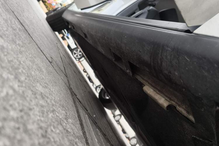 Used Honda Accord 2025 260TURBO Luxury Edition Right Side Sill
