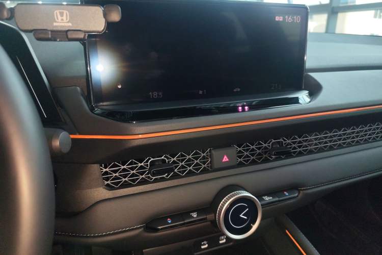 Used Honda Accord New Energy 2023 2.0L ePHEV Smart Edition Audio And AC Panel