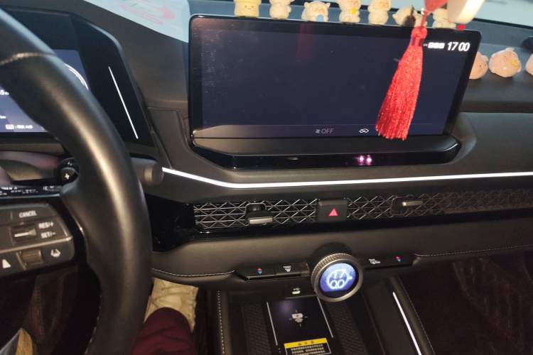 Used Honda Accord New Energy 2023 2.0L ePHEV Luxury Edition Audio And AC Panel