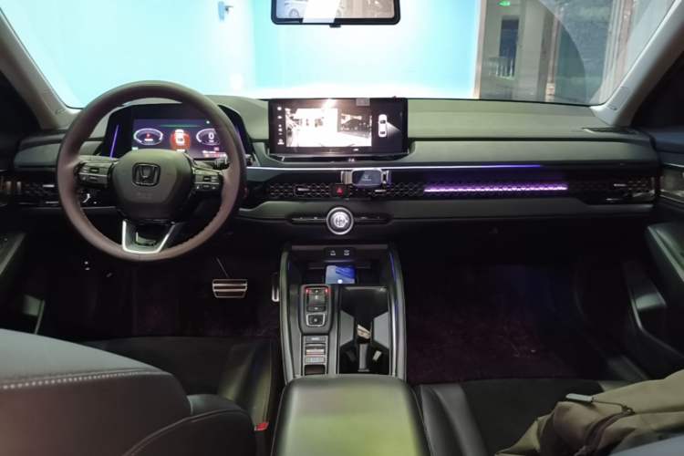 Used Honda Accord New Energy 2023 2.0L ePHEV Flagship Edition Center Console