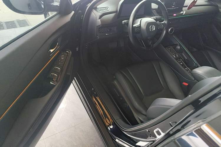 Used Honda Accord New Energy 2023 2.0L ePHEV Luxury Edition Driver Seat
