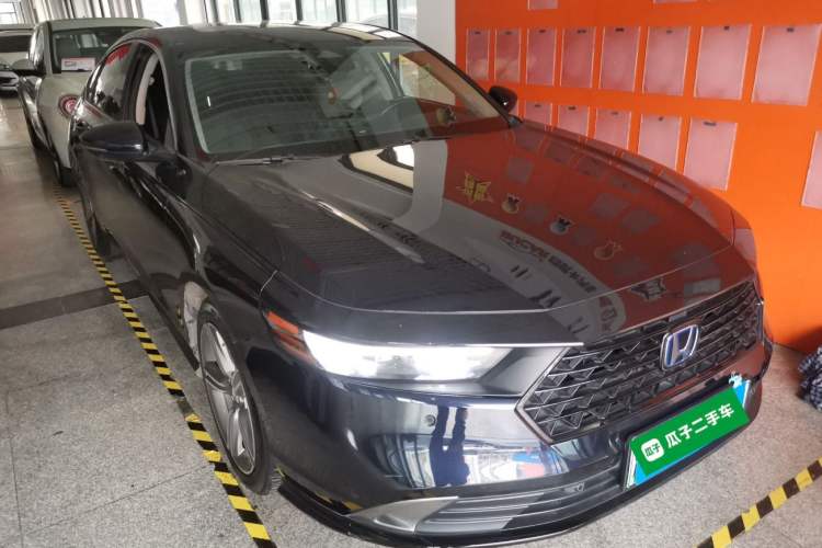 Used Honda Accord New Energy 2023 2.0L ePHEV Prestige Edition Front Right 45 Deg