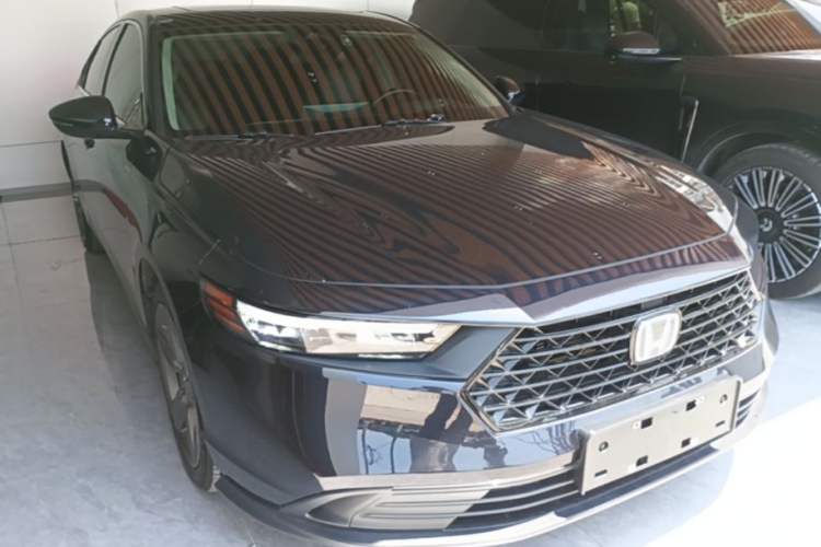 Used Honda Accord New Energy 2023 2.0L ePHEV Luxury Edition Front Right 45 Deg