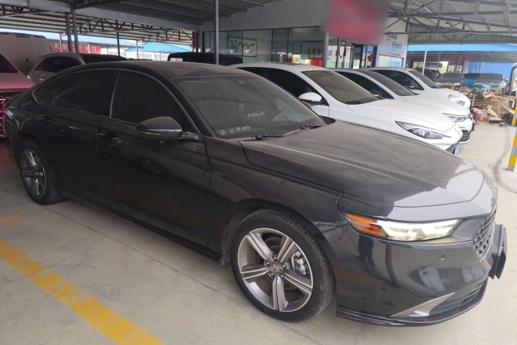 Used Honda Accord New Energy 2023 2.0L ePHEV Luxury Edition Front Right 45 Deg
