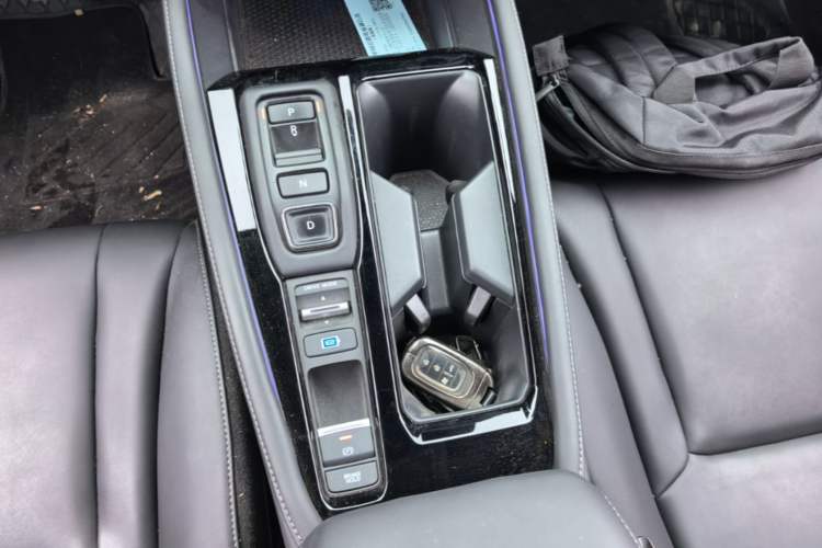 Used Honda Accord New Energy 2023 2.0L ePHEV Luxury Edition Gear Lever