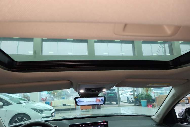 Used Honda Accord New Energy 2023 2.0L ePHEV Luxury Edition Headliner