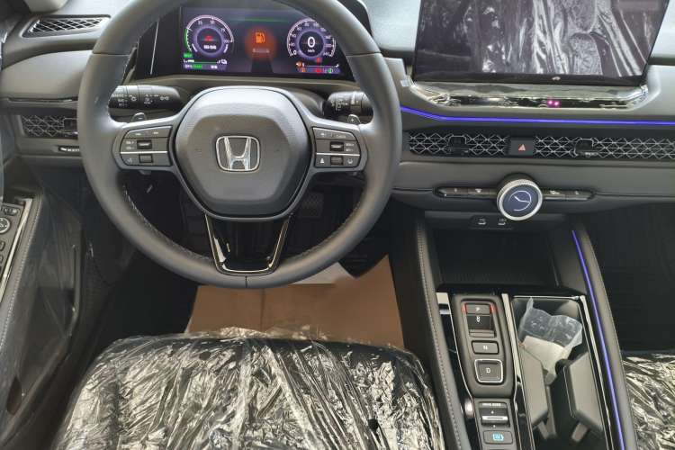 Used Honda Accord New Energy 2023 2.0L ePHEV Luxury Edition Interior 2