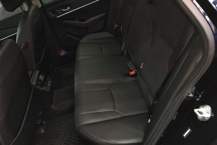 Used Honda Accord New Energy 2023 2.0L ePHEV Prestige Edition Left Rear Seat