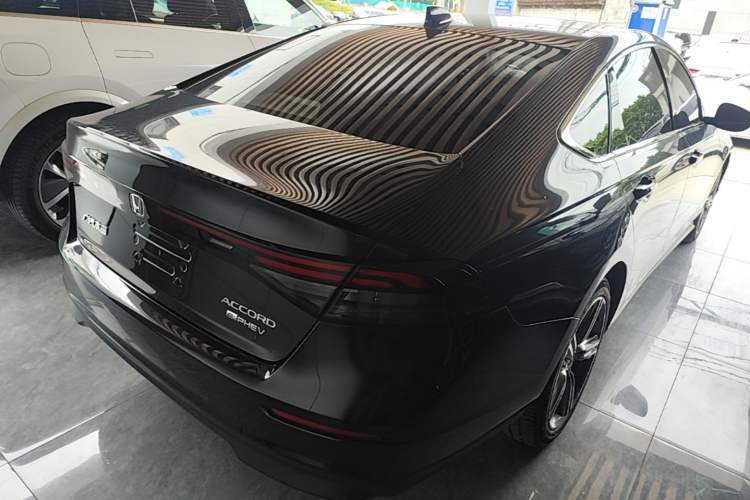 Used Honda Accord New Energy 2023 2.0L ePHEV Luxury Edition Rear Right 45 Deg