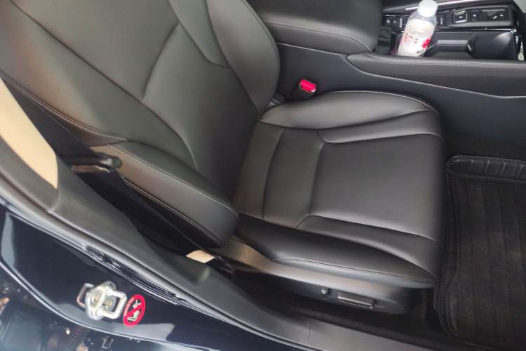 Used Honda Accord New Energy 2023 2.0L ePHEV Smart Edition Right Front Seat