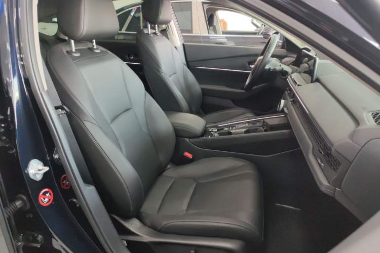 Used Honda Accord New Energy 2023 2.0L ePHEV Luxury Edition Right Front Seat
