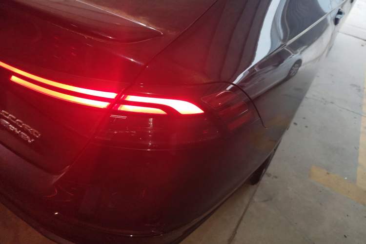 Used Honda Accord New Energy 2023 2.0L ePHEV Luxury Edition Right Rear Taillight
